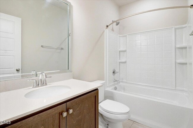 Building Photo - 857 S Franklin St