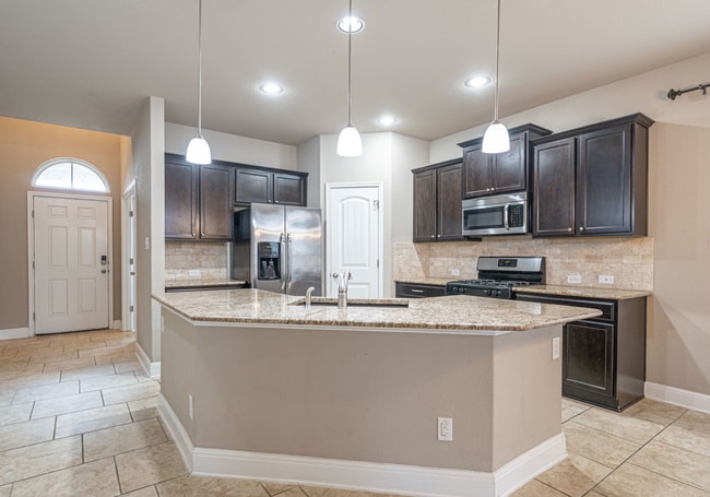 Building Photo - 12911 Brewster