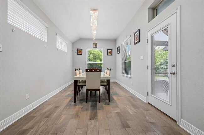 Building Photo - 3013 Chalice Well Dr