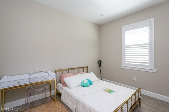 Building Photo - 9716 Everglades Dr