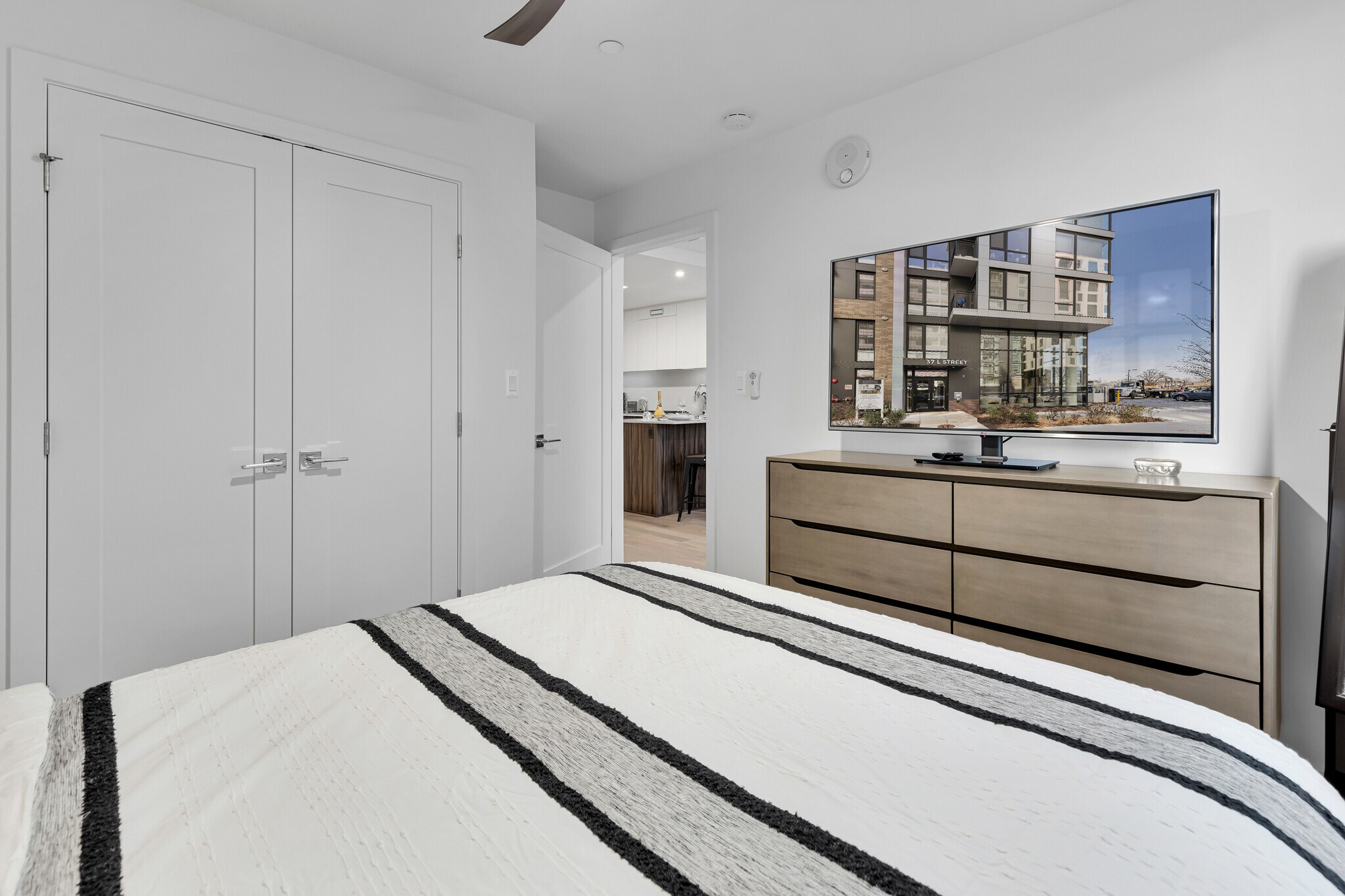 Building Photo - 37 L St SE