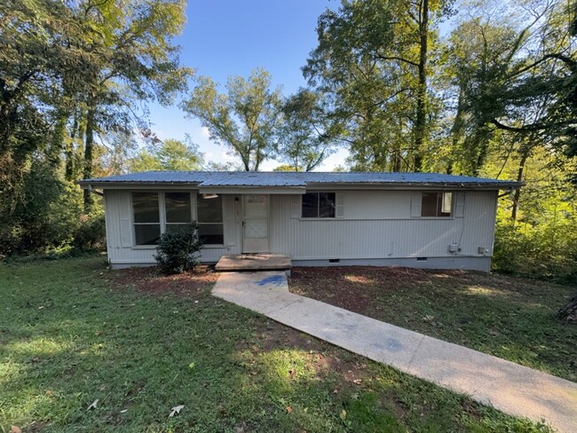 Primary Photo - Pet Friendly! 3 bedroom in East Chattanoog...