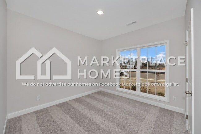 Building Photo - 129 Rose Vly Dr