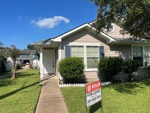 Building Photo - 3759 E Traditions Ct