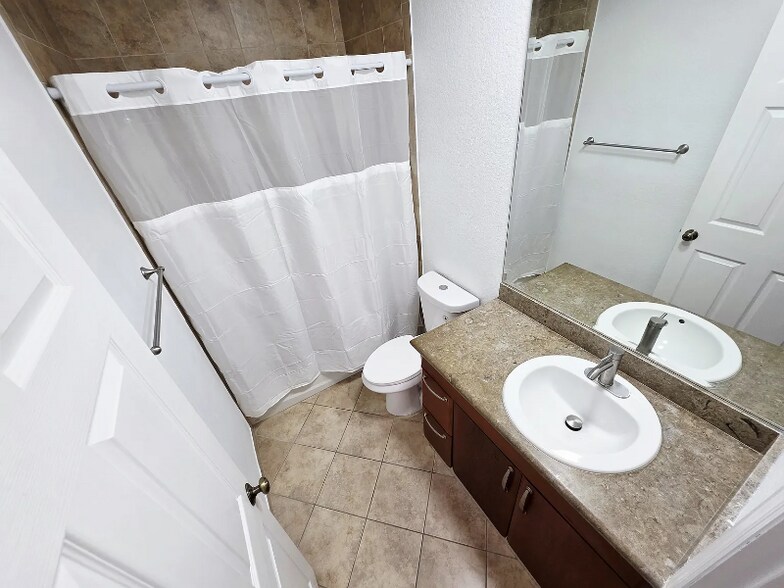 Building Photo - 7422 NW 182nd St