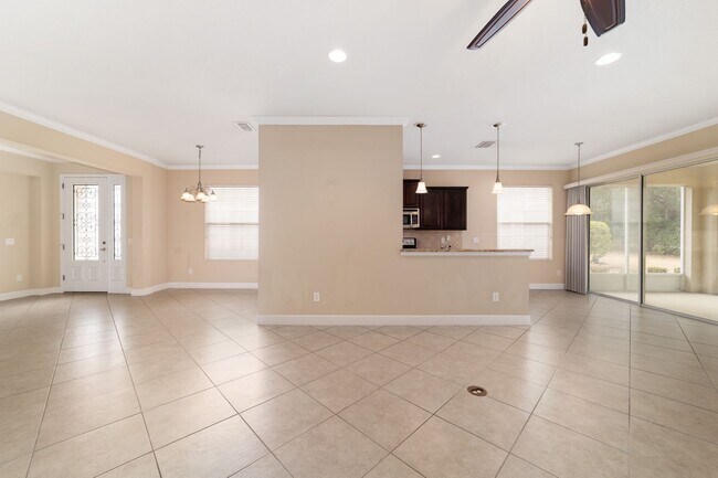 Building Photo - 6606 SW 91st Cir