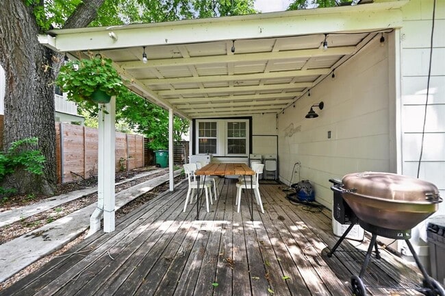Building Photo - 2705 Stacy Ln