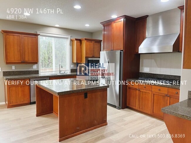 Building Photo - 4920 NW 146th Pl