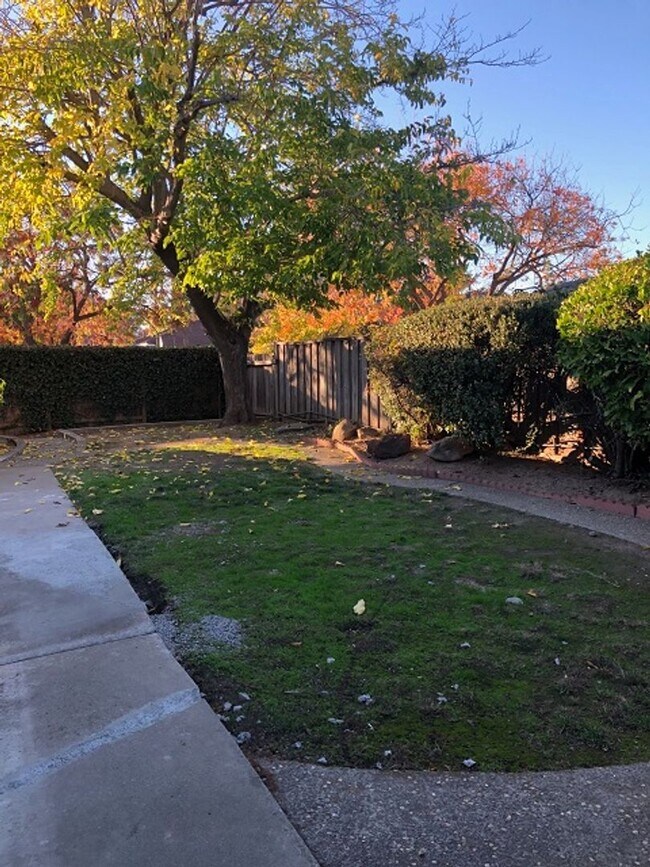 Building Photo - CAMBRIAN- Corner lot