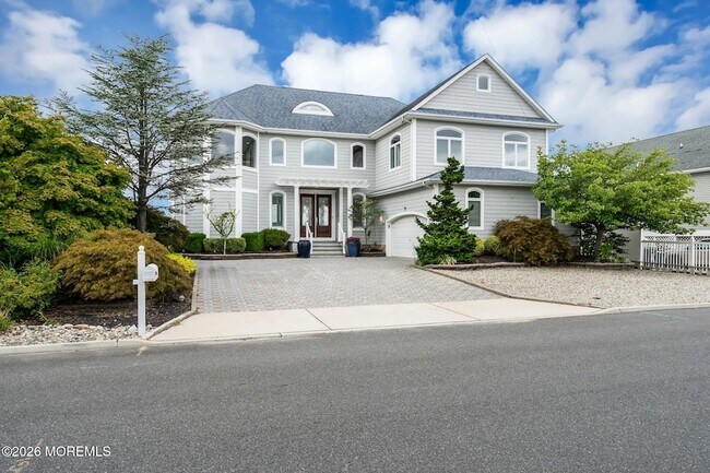 Building Photo - 3110 Windsor Ave