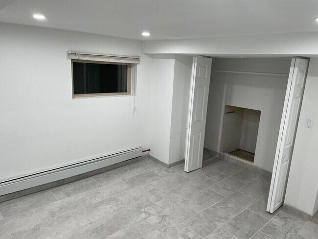Building Photo - 10317 Elizabeth St