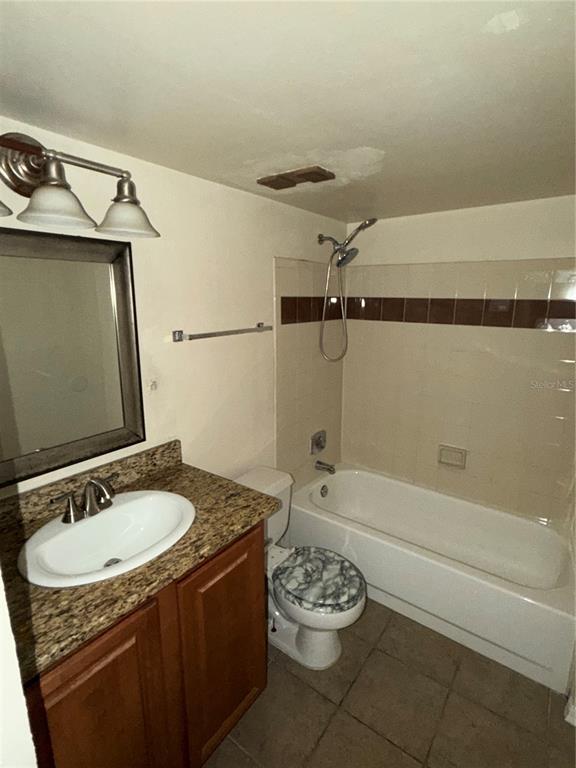 Building Photo - 6148 Westgate Dr