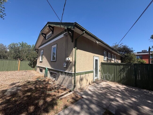 Building Photo - 804 11th Ave