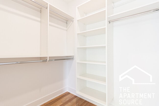 Building Photo - 2457 W Logan Blvd