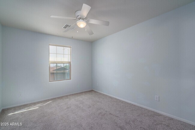 Building Photo - 10822 W Saddlehorn Rd