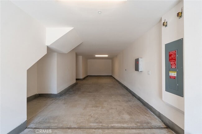 Building Photo - 143 Culture