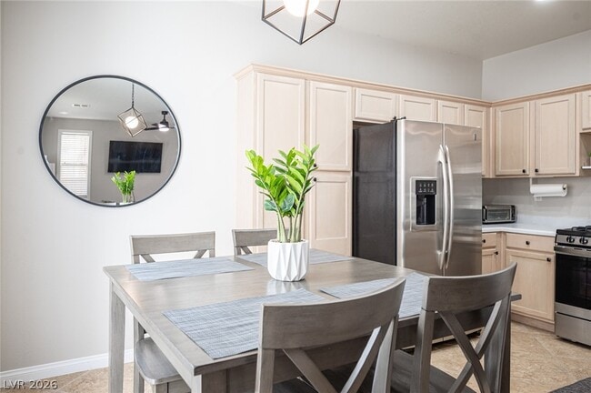 Building Photo - 641 Solitude Point Ave