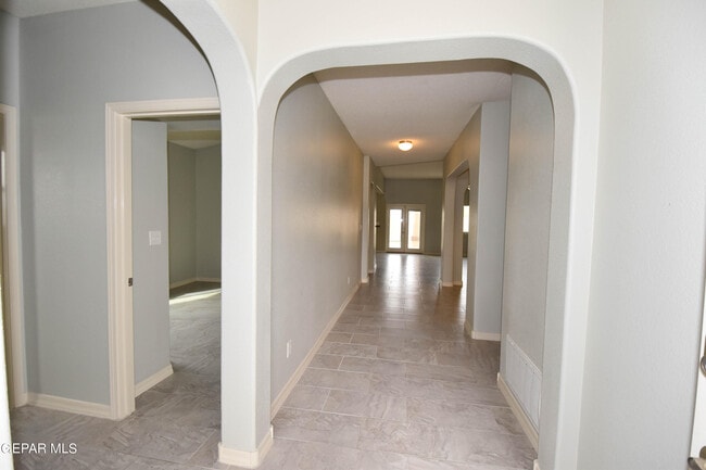 Building Photo - 14325 Navajo Point Dr