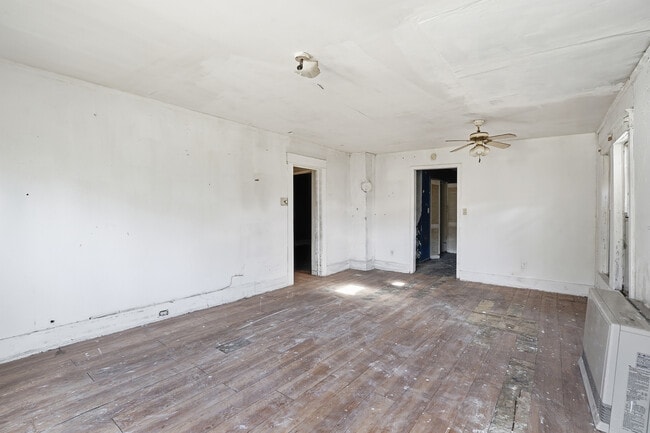 Building Photo - 413 Fulton Ave SW