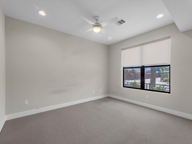 Building Photo - 1615 Milby St
