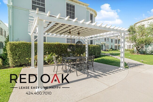 Building Photo - 1828-1850 N Edgemont Street