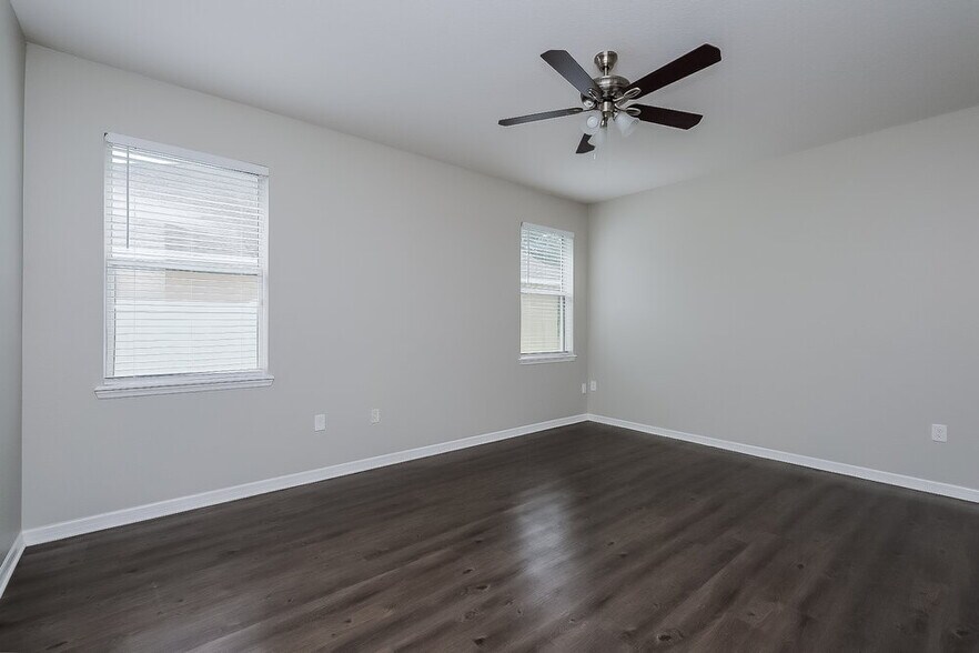 Building Photo - 11740 Colony Lakes Blvd