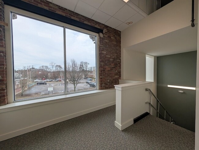 Building Photo - 22 S Main St