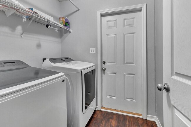 Building Photo - 3748 Lexa Ct