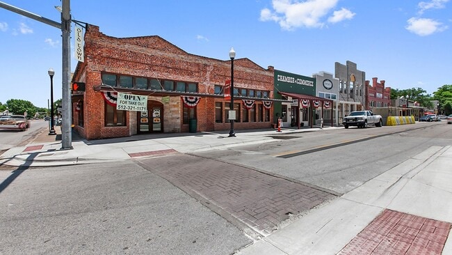 Building Photo - 3 BR/2 BA in BASTROP - 1489 SF in Pecan Park - Close to TESLA!