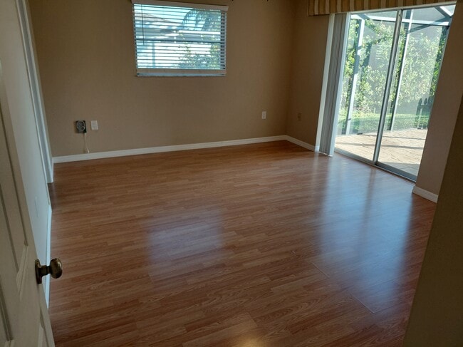 Building Photo - 3513 SE 22nd Ave