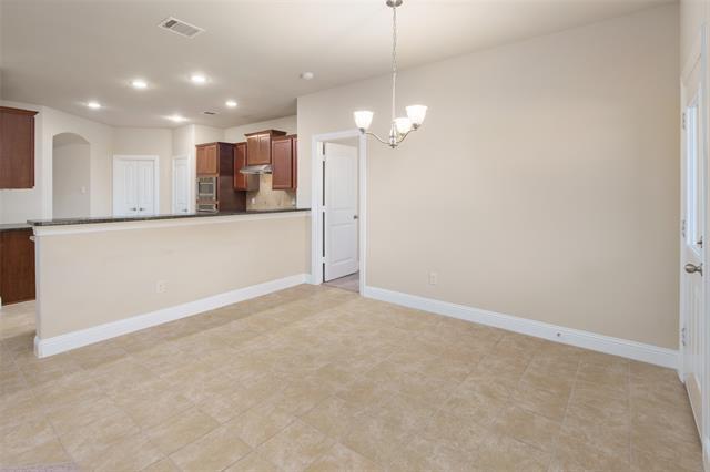 Building Photo - 609 Racine Dr