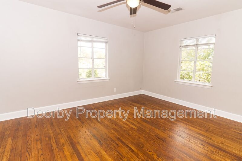 Building Photo - 124 S Seminole Dr