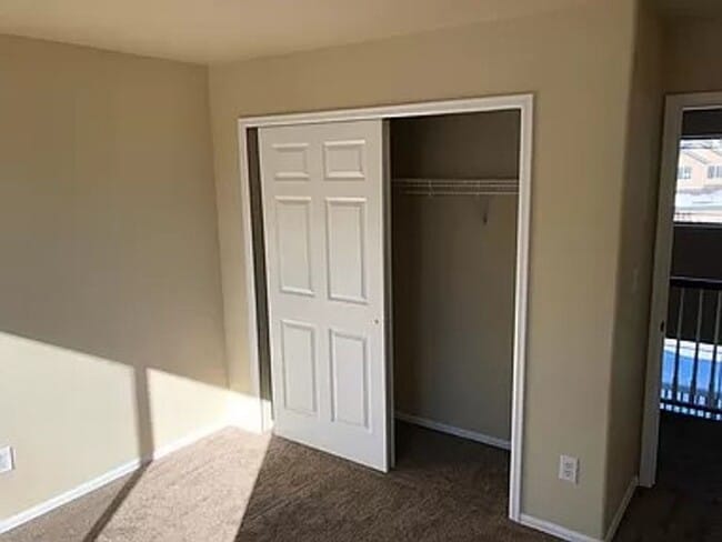 Building Photo - 1319 Lily Lake Dr