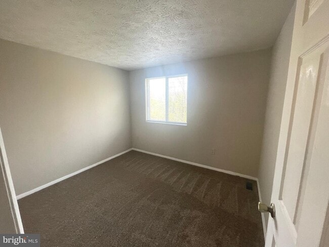 Building Photo - 4216 Dunwood Terrace