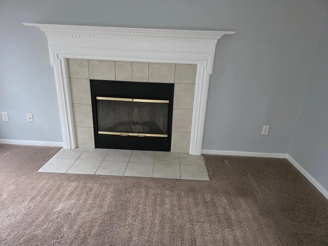 Building Photo - 8619 Clover Glade Dr