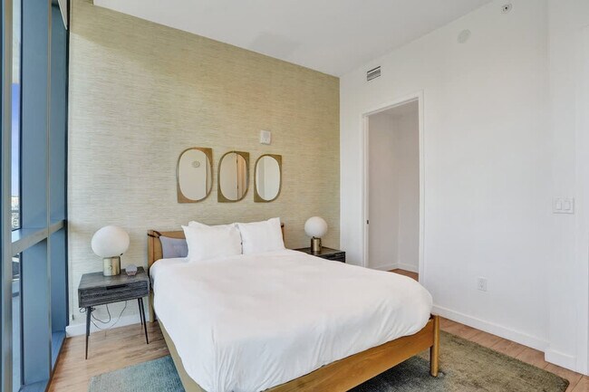 Building Photo - 1220 17th St