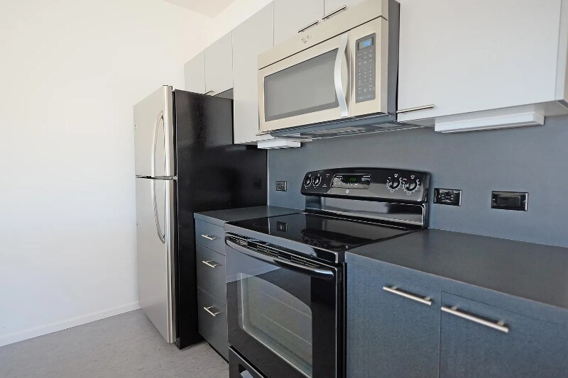 Building Photo - 2311 W Newton St