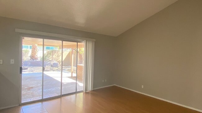 Building Photo - 8740 Cremona Dr