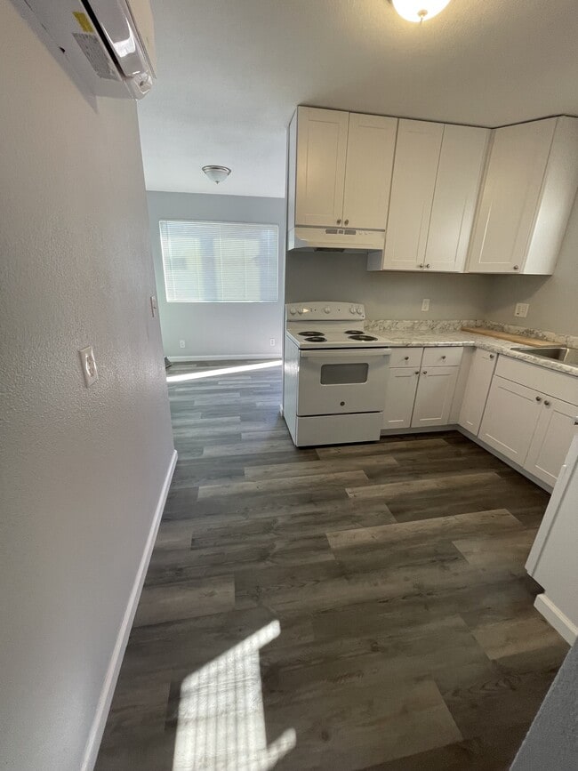 Building Photo - 1311 Lemon St