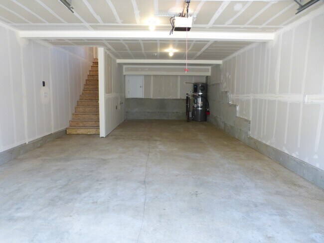 Building Photo - 15598 NW Brugger Rd