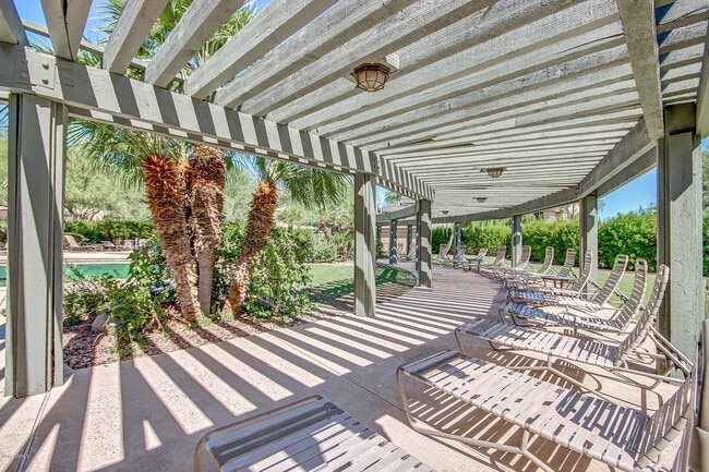Building Photo - 16013 S Desert Foothills Pkwy