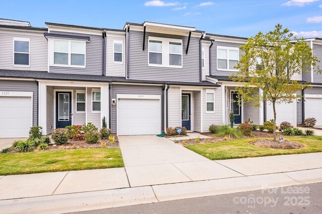 Building Photo - 3133 Hutton Gdns Ln