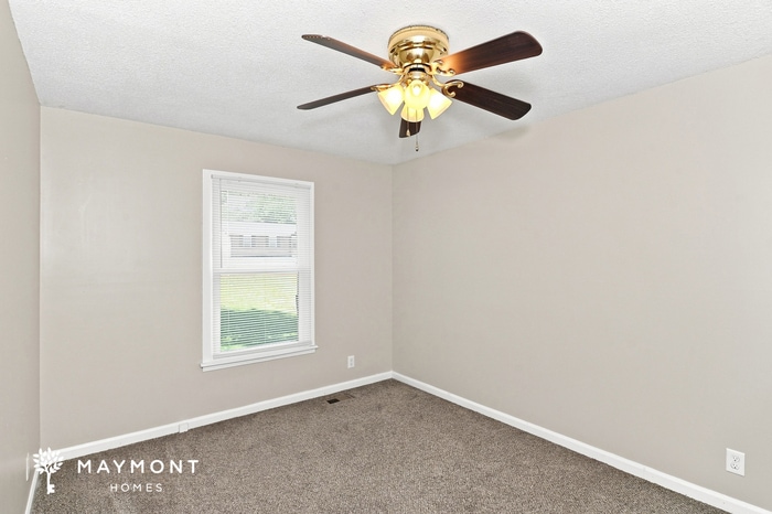 Building Photo - 405 Lillie Belle Ln