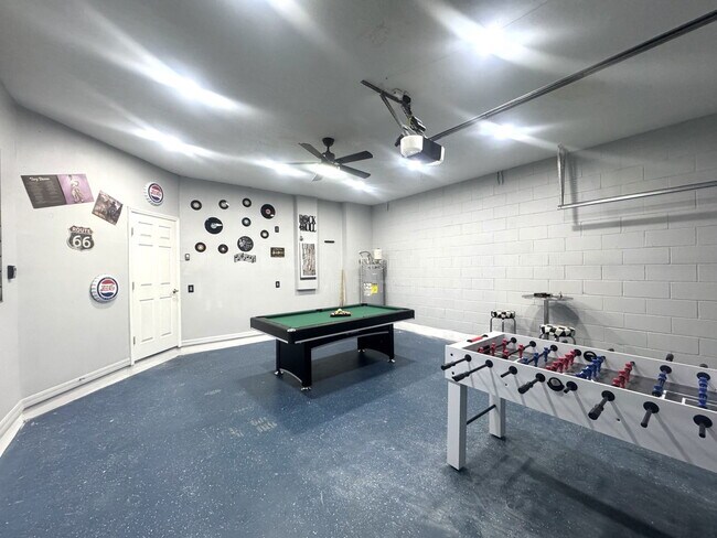 Building Photo - 736 Kildrummy Dr