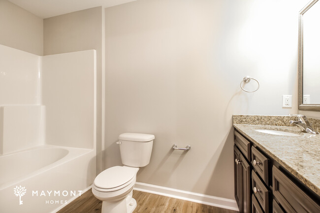 Building Photo - 105 Glazed Springs Ct