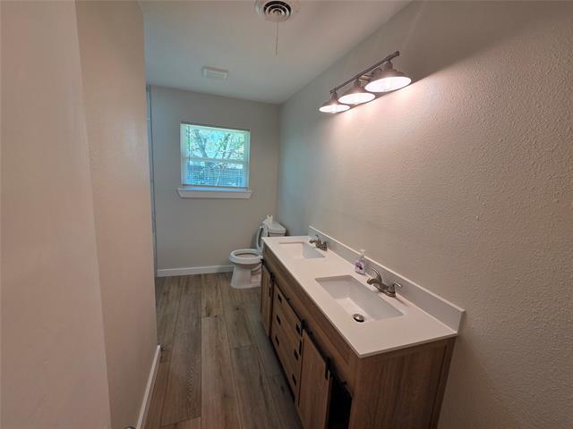 Building Photo - 501 White St