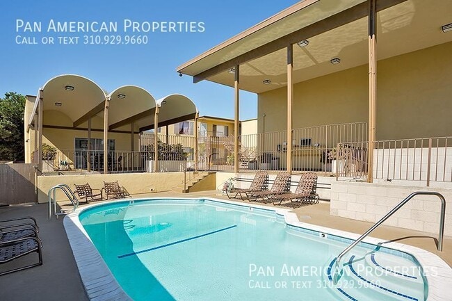 Building Photo - Molino Avenue Apartments