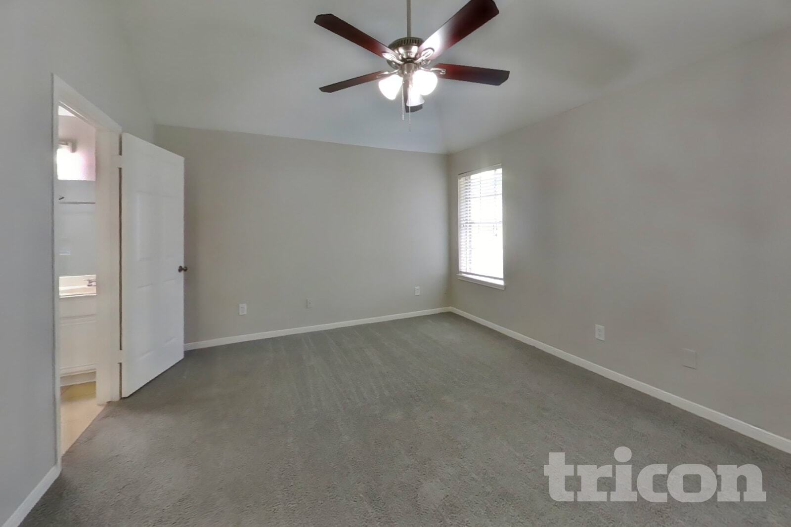 Building Photo - 7002 Echo Pines Dr