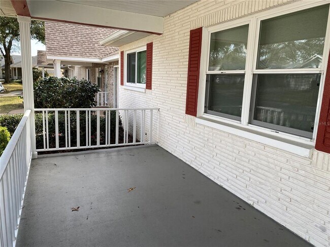 Building Photo - 8666 SW 92nd Ln