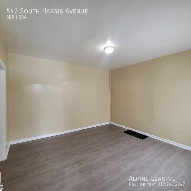 Building Photo - 547 S Harris Ave